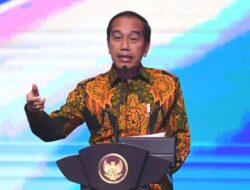 Jokowi Bahas Nasib Wacana Bea Masuk 200 Persen Produk Impor Produk China
