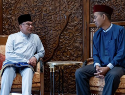 Anwar Ibrahim Bertemu UAS, Bahas Dakwah Malaysia- Indonesia