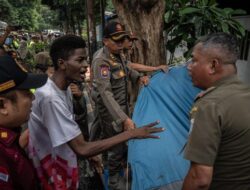 Penertiban Tenda Pencari Suaka di Setiabudi Jakarta