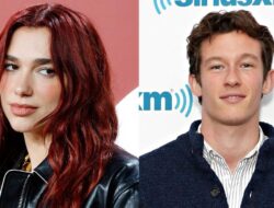 Dua Lipa Diberitakan Bertunangan dengan Callum Turner