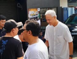 Ganjar Sampai saat ini Armand Maulana Melayat ke Rumah Duka Bunda Iffet