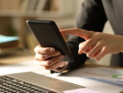 Dalang Hp Sering Mati Sendiri dan Tips Mengatasinya