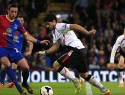 Dulu Dijegal, Saat ini Bahkan Liverpool ‘Dibantu’ Crystal Palace Juara