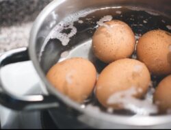 Berapa Durasi Merebus Telur untuk Hasil Sempurna?