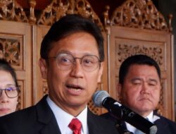 Menkes Siap Ladeni Siti Fadilah soal Vaksin TBC Bill Gates