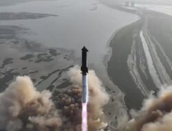 Roket Raksasa Starship Elon Musk Meledak Saat Uji Coba