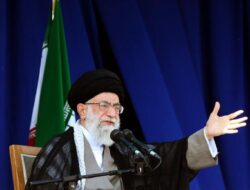 Khamenei Tunjuk 3 Kandidat Pengganti Bila Tewas di Pertempuran Iran-Israel