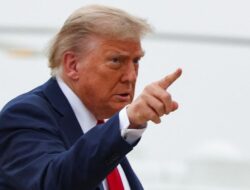 Trump Tahu Tempat Pemimpin Iran Sembunyi, Tak Dibunuh ‘Untuk Di waktu ini’