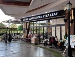 Pengunjung Antusias Nikmati Konsep Baru The Coffee Bean Surabaya