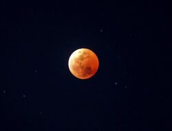 Trend Populer Gerhana Bulan Malam Ini Potensi Picu Bencana Banjir Rob