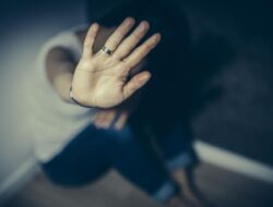 Siswa Sekolah Rakyat di Ambon Disetrika Guru Gara-Gara Bikin Tato