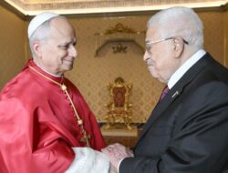Paus Leo XIV Bertemu Kepala Negara Palestina Bahas Gaza