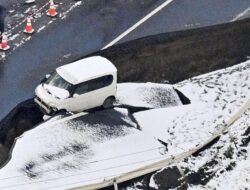 Penampakan Jepang Pascagempa M 7,5