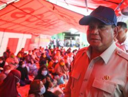 Prabowo Kunjungi Korban Bencana Banjir Agam: Hunian Sementara Mulai Dibangun
