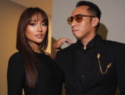 Marion Jola Dilamar Dennis Talakua di Candi Prambanan, Sempat Tak Kuasa Menahan Tangis