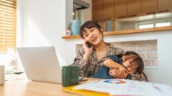 Menjadi Ibu Bukan Akhir dari Mimpi untuk Terus Berkembang
